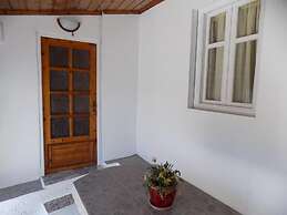 VS studios Triple Room with Bathroom