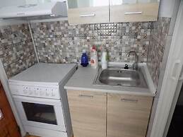 VS studios Triple Room with Bathroom