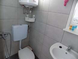 VS studios Triple Room with Bathroom