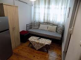 VS studios Triple Room with Bathroom