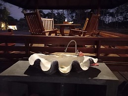 Hotel Bukit Indah Saumlaki by LeGreen