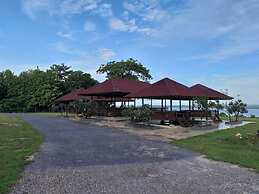 Hotel Bukit Indah Saumlaki by LeGreen