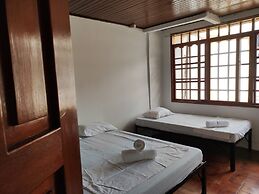 Leticias Guest House