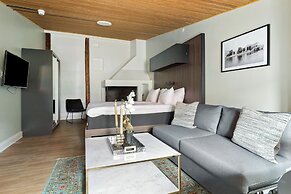 At Old Town Aparthotel