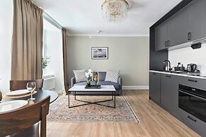 At Old Town Aparthotel