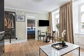 At Old Town Aparthotel