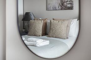 The Lambeth Apartment