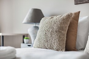 The Lambeth Apartment