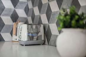 The Lambeth Apartment