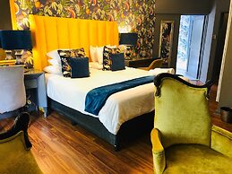 Grafiti Boutique Hotel