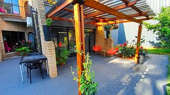 Grafiti Boutique Hotel