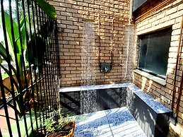 Grafiti Boutique Hotel