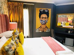Grafiti Boutique Hotel