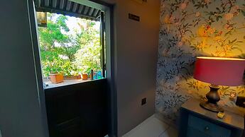 Grafiti Boutique Hotel