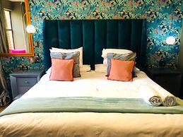 Grafiti Boutique Hotel