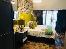 Grafiti Boutique Hotel