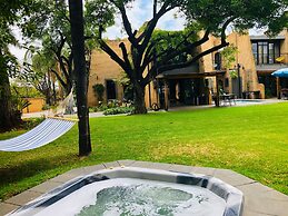 Grafiti Boutique Hotel