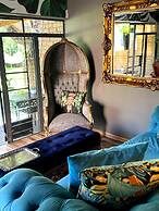 Grafiti Boutique Hotel