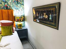 Grafiti Boutique Hotel