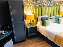 Grafiti Boutique Hotel