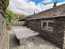 2 Hart Head Barn