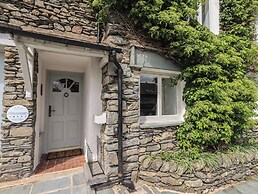 2 Hart Head Barn