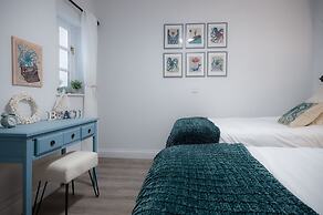 The Sand Castle - 2 Bedroom Apartment - Tenby