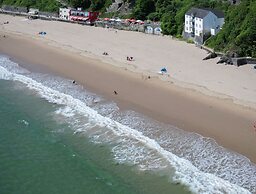 The Sand Castle - 2 Bedroom Apartment - Tenby