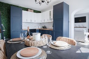 The Sand Castle - 2 Bedroom Apartment - Tenby