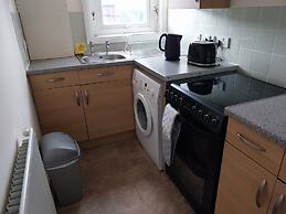 Leeds Cosy,1br Apt, Garden & Free Parking