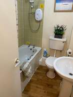 Leeds Cosy,1br Apt, Garden & Free Parking