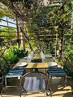 Beulah Court Vineyard Guest House