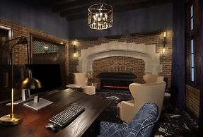 Hotel Royer Urbana Champaign, Tapestry Collection by Hilton