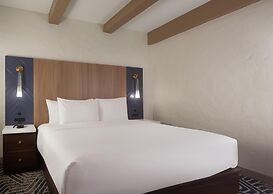 Hotel Royer Urbana Champaign, Tapestry Collection by Hilton