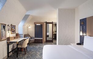 Hotel Royer Urbana Champaign, Tapestry Collection by Hilton