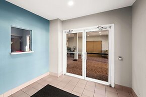 Econo Lodge Inn & Suites Mesquite - Dallas East