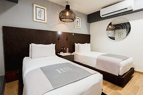 HS HOTSSON Acapulco Villas