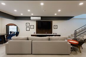 HS HOTSSON Acapulco Villas