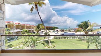 Royalton CHIC Antigua, An Autograph Collection All-Inclusive Resort – 