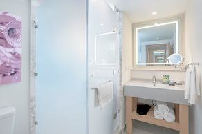 Royalton CHIC Antigua, An Autograph Collection All-Inclusive Resort – 