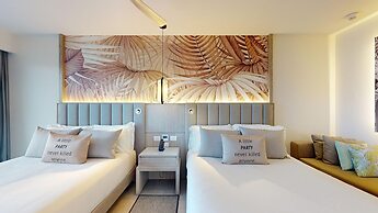 Royalton CHIC Antigua, An Autograph Collection All-Inclusive Resort – 