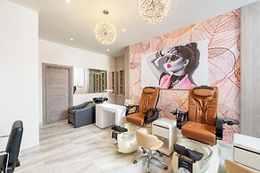 Royalton CHIC Antigua, An Autograph Collection All-Inclusive Resort – 