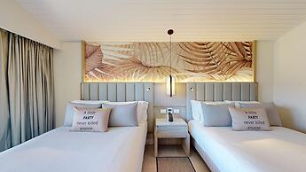 Royalton CHIC Antigua, An Autograph Collection All-Inclusive Resort – 