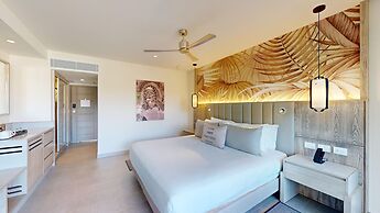 Royalton CHIC Antigua, An Autograph Collection All-Inclusive Resort – 