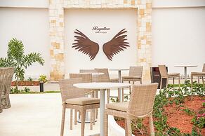 Royalton CHIC Antigua, An Autograph Collection All-Inclusive Resort – 