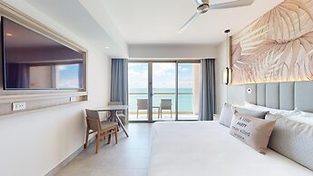 Royalton CHIC Antigua, An Autograph Collection All-Inclusive Resort – 