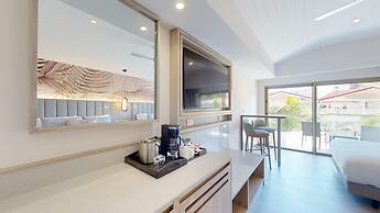 Royalton CHIC Antigua, An Autograph Collection All-Inclusive Resort – 