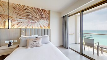 Royalton CHIC Antigua, An Autograph Collection All-Inclusive Resort – 