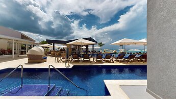 Royalton CHIC Antigua, An Autograph Collection All-Inclusive Resort – 