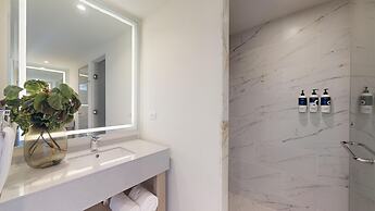 Royalton CHIC Antigua, An Autograph Collection All-Inclusive Resort – 